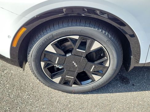 New 2026 Kia Sportage SX FWD image 39