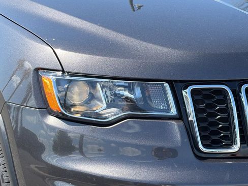Used 2019 Jeep Grand Cherokee Limited AWD/4WD image 28