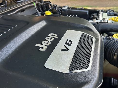 Used 2014 Jeep Wrangler Altitude image 51