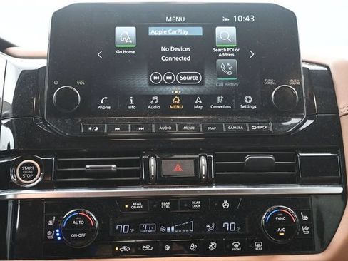 Used 2024 Nissan Pathfinder Platinum FWD image 11