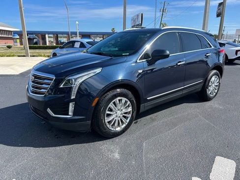 Used 2017 Cadillac XT5 Luxury w/ Driver Awareness Package FWD image 3