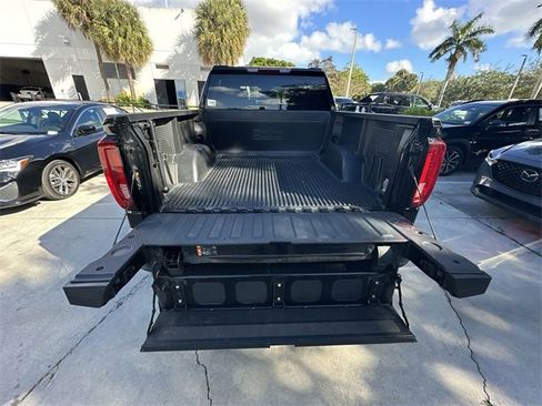 Used 2024 GMC Sierra 1500 SLT image 20