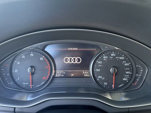 Used 2023 Audi Q5 2.0T Premium w/ Convenience Package image 16