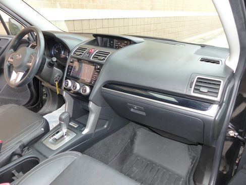 Used 2017 Subaru Forester 2.5i Limited w/ Protection Package #2 AWD/4WD image 43