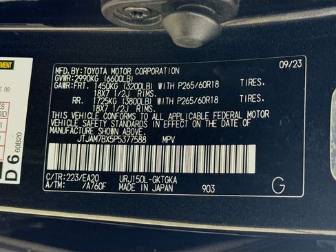 Used 2023 Lexus GX 460 Premium w/ Premium Package AWD/4WD image 29
