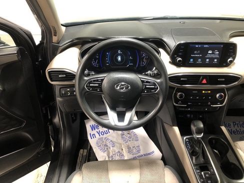 Used 2019 Hyundai Santa Fe SEL image 25