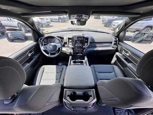 New 2026 RAM 1500 4x4 Crew Cab image 25