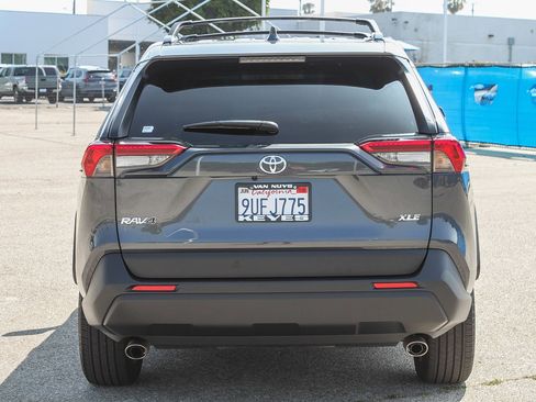 Used 2025 Toyota RAV4 XLE Premium image 9