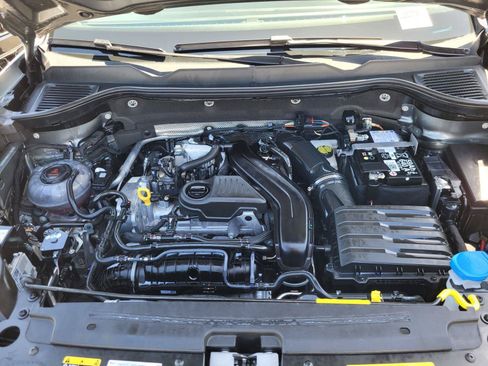 Certified 2025 Volkswagen Taos S FWD image 36
