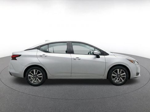 Used 2025 Nissan Versa SV FWD image 10