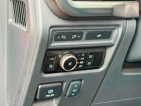 Used 2024 Ford F150 Lariat w/ Equipment Group 502A High image 23