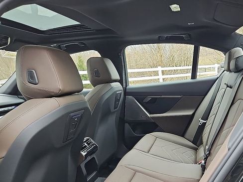 New 2026 BMW 530i xDrive AWD/4WD image 12