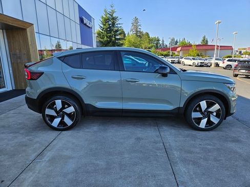 Certified 2023 Volvo C40 P8 Recharge Plus w/ Climate Package AWD/4WD image 4