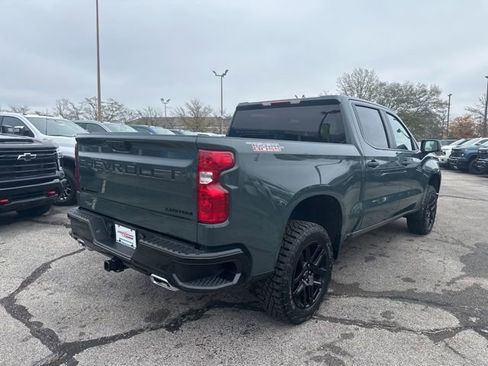 New 2026 Chevrolet Silverado 1500 Custom Trail Boss w/ LPO, Dark Essentials Package image 3