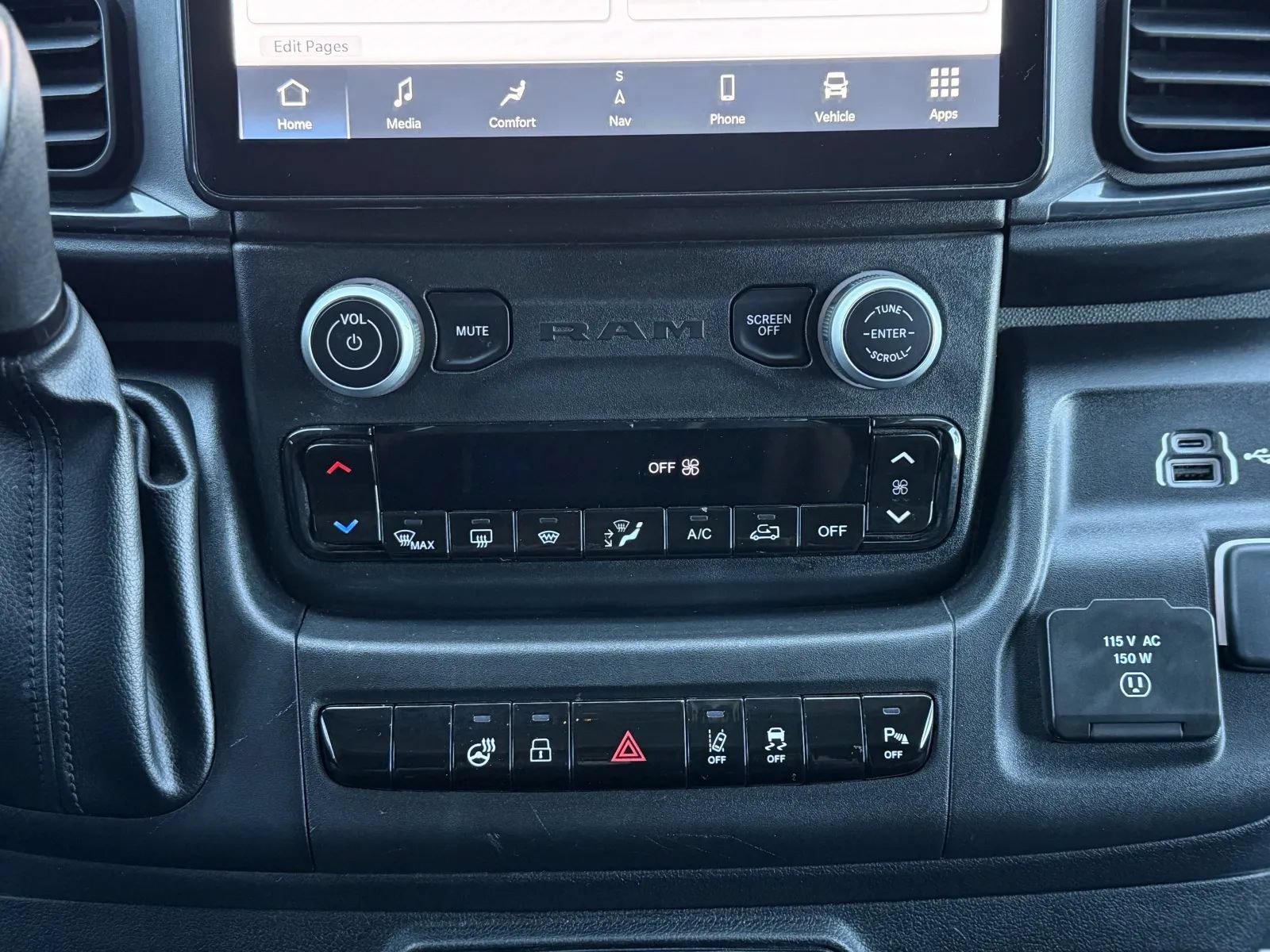 Used 2024 RAM ProMaster 2500 w/ Premium Convenience Group FWD image 31
