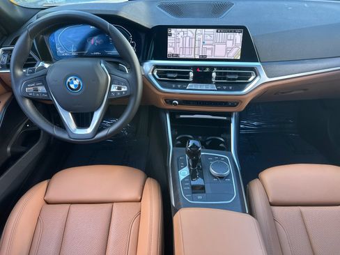 Used 2022 BMW 330e w/ Driving Assistance Package RWD image 13