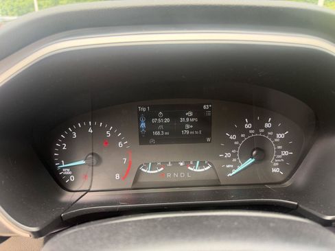 Used 2022 Ford Escape SE w/ Cold Weather Package FWD image 11