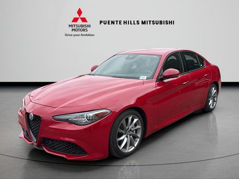 Used 2022 Alfa Romeo Giulia Sprint RWD image 1
