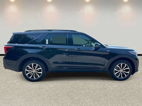 New 2026 Ford Explorer ST-Line AWD/4WD image 4
