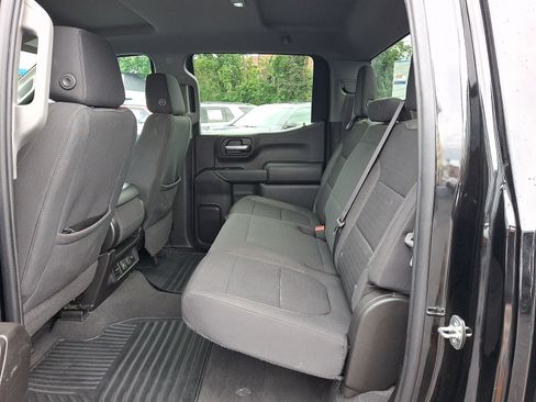Used 2021 Chevrolet Silverado 1500 LT AWD/4WD image 11