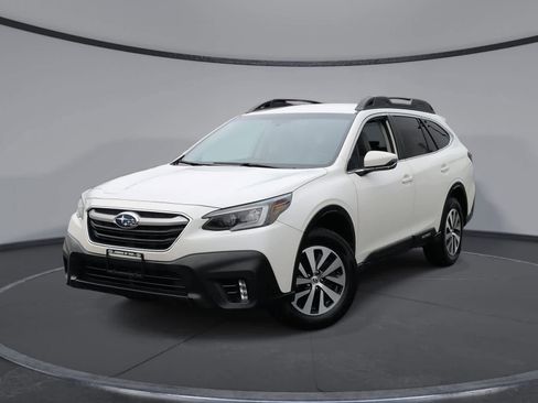 Certified 2022 Subaru Outback Premium image 1