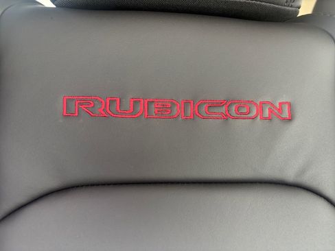 New 2026 Jeep Wrangler Unlimited Rubicon w/ Steel Bumper Group AWD/4WD image 9