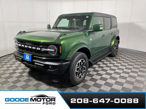 Used 2025 Ford Bronco Outer Banks image 4