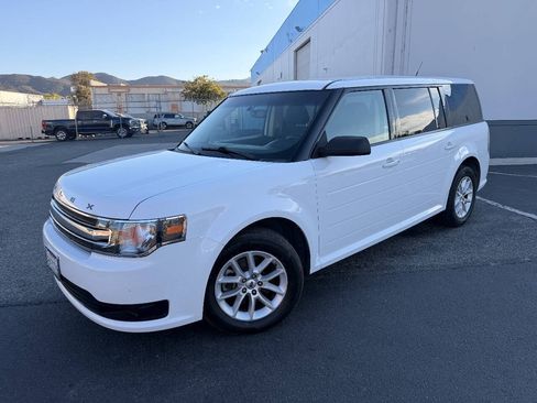 Used 2017 Ford Flex SE FWD image 12
