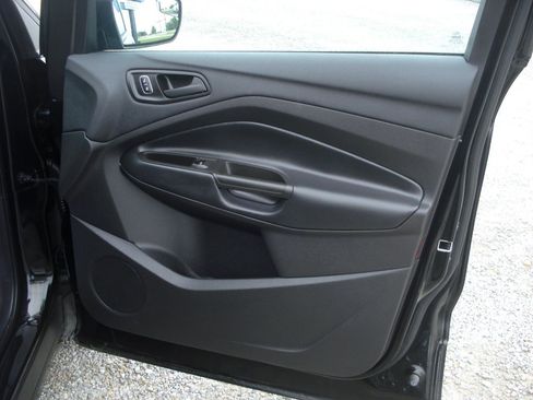 Used 2018 Ford Escape S FWD image 39