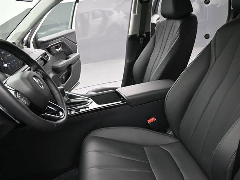 Used 2025 Acura ADX FWD image 12