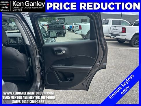 Used 2018 Jeep Compass Sport FWD image 22