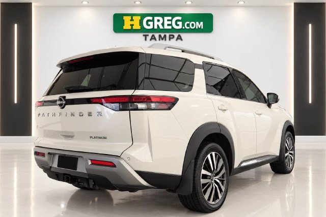 Used 2022 Nissan Pathfinder Platinum w/ Cargo Package FWD image 6