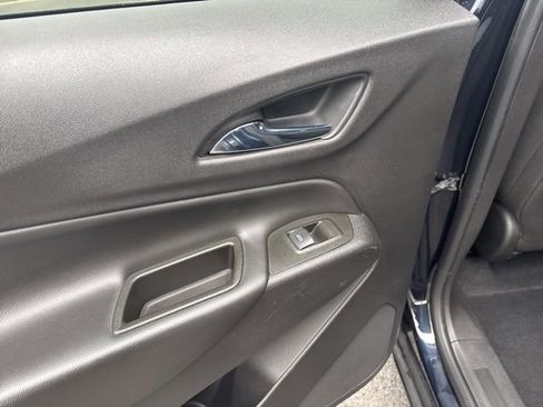 Used 2020 Chevrolet Equinox LT image 22