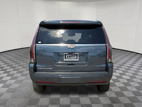Used 2020 Cadillac Escalade Platinum AWD/4WD image 6