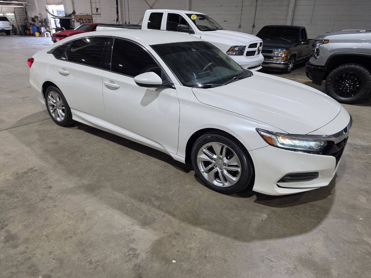 Used 2019 Honda Accord LX image 17