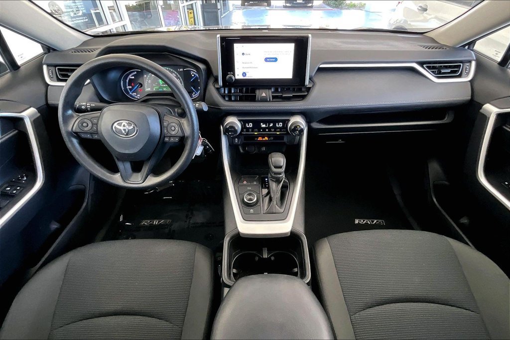 Certified 2024 Toyota RAV4 LE AWD/4WD image 7