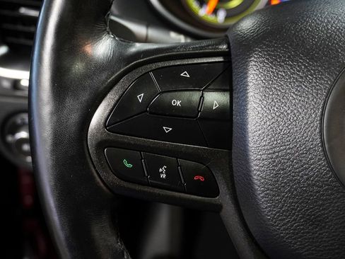 Used 2020 Jeep Cherokee Trailhawk image 24