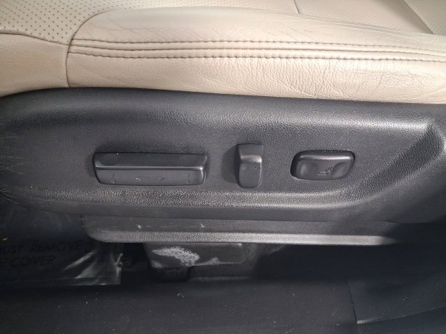 Used 2016 Honda CR-V Touring image 21