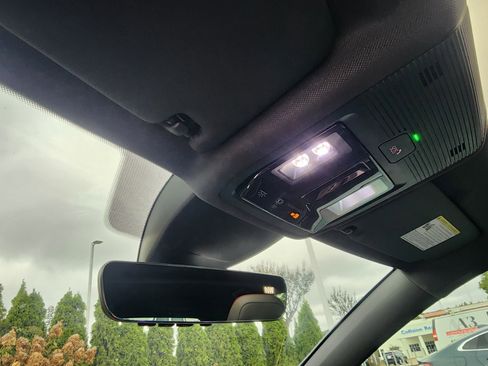 Used 2024 Volkswagen GTI SE w/ SE Leather Seats Package image 33