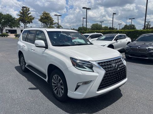 Used 2023 Lexus GX 460 Luxury w/ Accessory Package AWD/4WD image 7