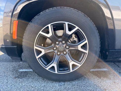 Used 2023 Jeep Wagoneer Series III w/ Preferred Equipment Group image 22