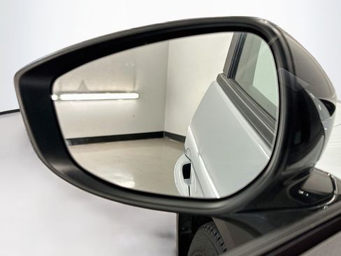 Used 2025 MAZDA CX-50 AWD 2.5 S w/ Preferred Package image 16