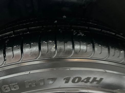 Certified 2023 Toyota Sienna XLE image 31