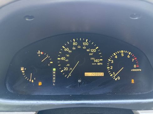 Used 2000 Lexus RX 300 4WD w/ Premium Pkg image 25