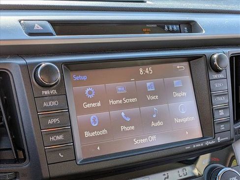 Used 2017 Toyota RAV4 XLE FWD image 10