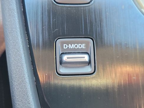 Used 2023 Nissan Rogue SV image 23