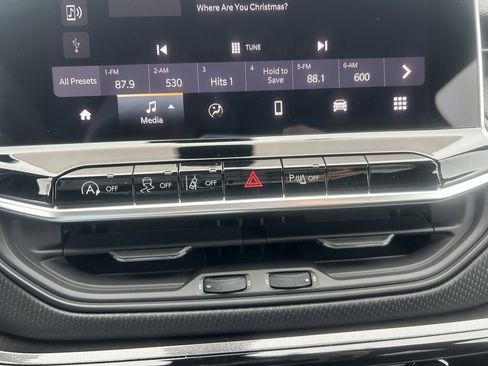 New 2026 Jeep Compass Limited image 21