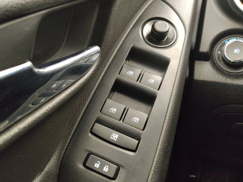 Used 2016 Chevrolet Trax LTZ FWD image 27