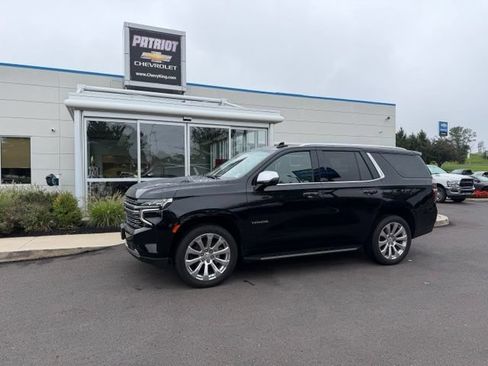 Used 2021 Chevrolet Tahoe Premier w/ Premium Package AWD/4WD image 2