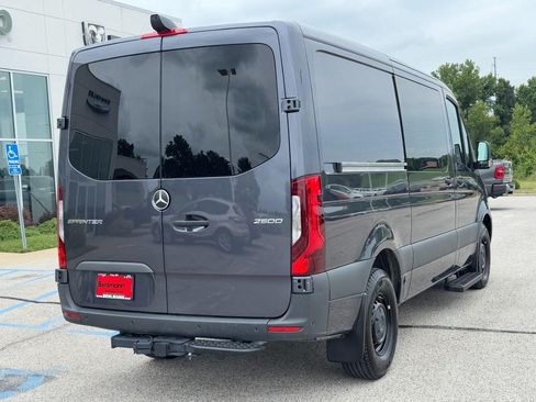 Used 2024 Mercedes-Benz Sprinter 2500 image 4